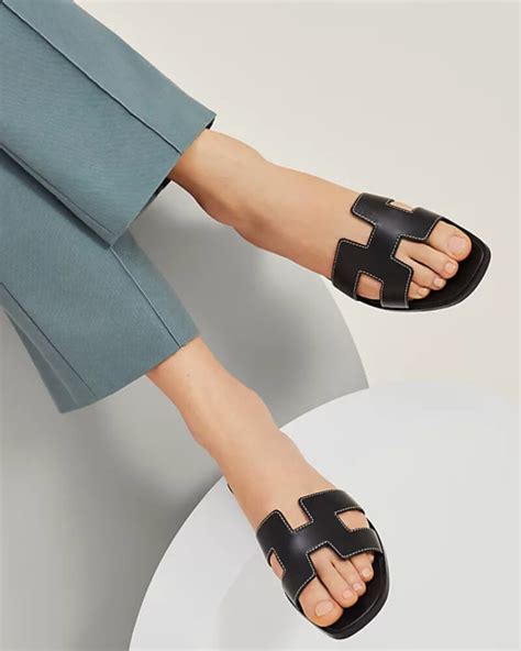 black hermes sandal dupe